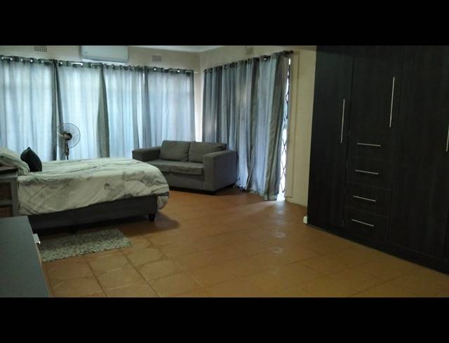 4 BEDROOM HOUSE FOR SALE IN PROTEA PARK